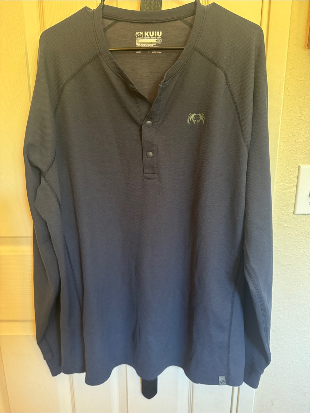 KUIU Men's Navy Long Sleeve Henley with Logo